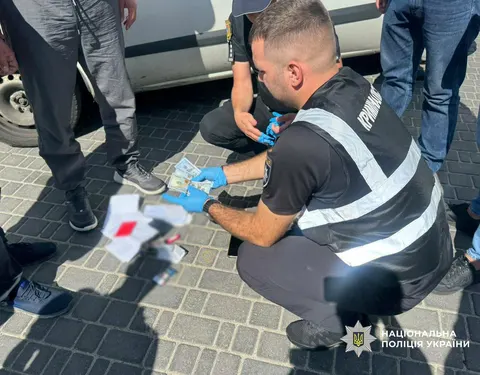В Одесі затримали посадовця коледжу: за вступ просив $1600