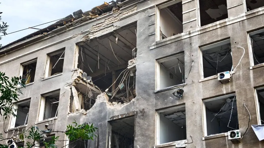 В Одесі після нічної атаки РФ пошкоджено 13 будинків: понад 600 вибитих вікон