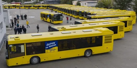 Київ і Дніпро передадуть Одесі сім пасажирських автобусів