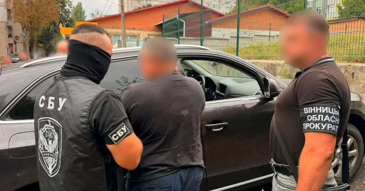 У Вінниці затримали іноземця та одесита за переправлення призовників