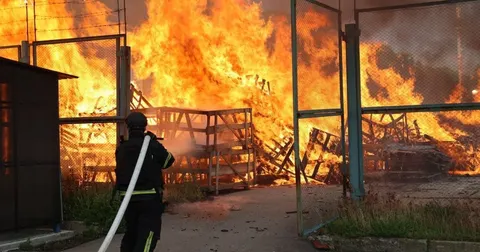 Масована атака дронів: поранені та загиблі в Сумах, Харківщині, на Одещині