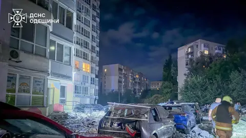 Масована атака на Одесу: поранені восьмеро людей, пошкоджені будинок і школи