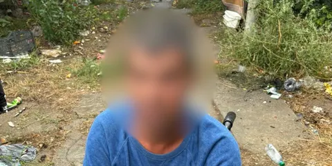 На Одещині чоловіка підозрюють у катуванні собаки: тварину вилучили