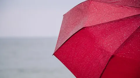 Погода на Одещині 21 вересня: вдень дощі, грози та пориви вітру