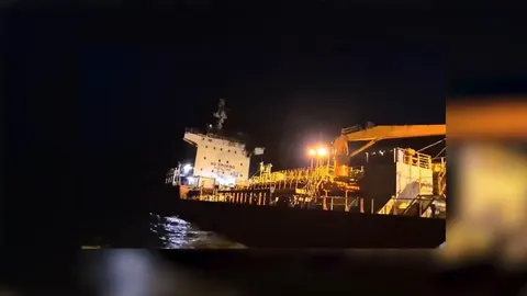 Атака на цивільне судно в Чорному морі: загинув капітан, 15 моряків врятовано