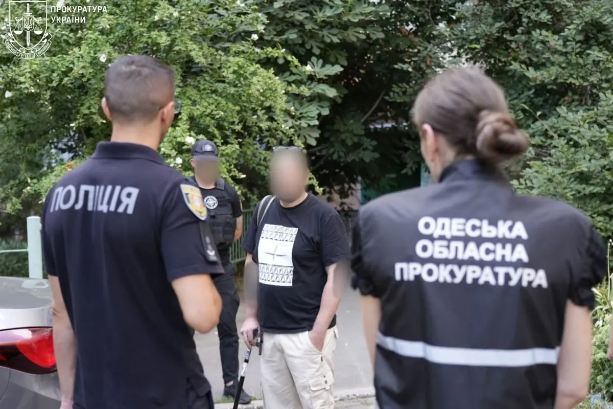 Одесит понад два роки втягував дівчаток 10–11 років у створення порно — поліція