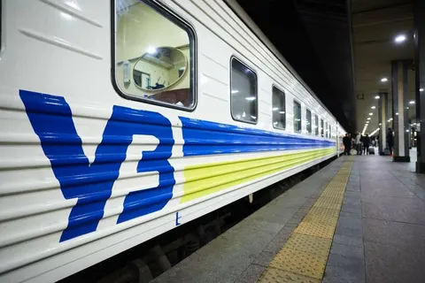Російські обстріли знову затримують поїзди до Одеси: що відомо