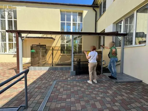 Інженеру на Одещині повідомили про підозру через збитки на укритті в дитсадку