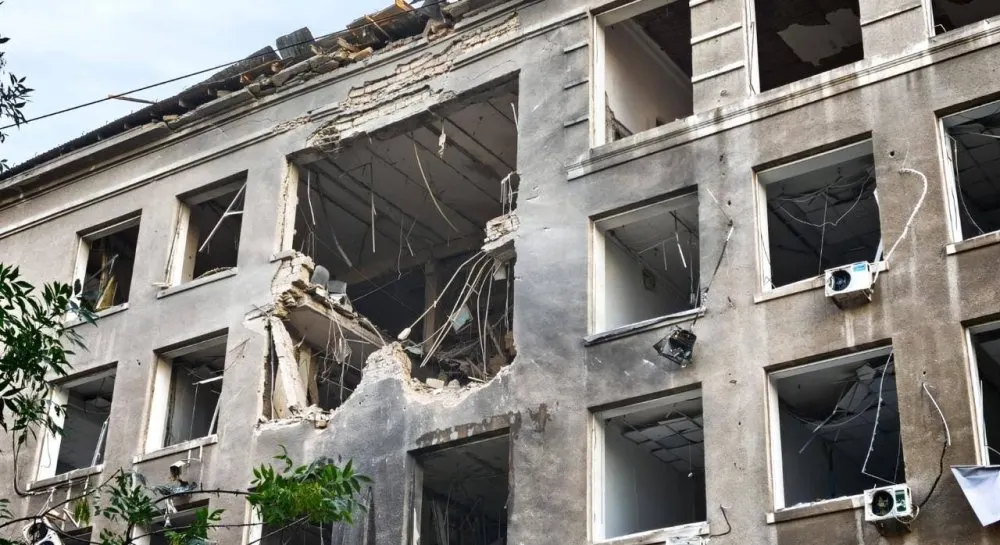 Нічна атака на Одесу: 8 постраждалих, серед них дитина, пошкоджені будинки та ліцеї