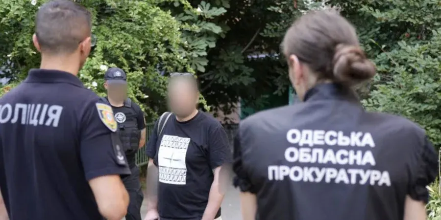 В Одесі затримали чоловіка за розбещення семи дівчат