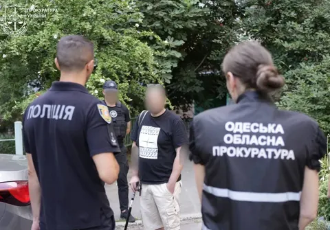 В Одесі чоловік понад два роки шантажував дівчат 10-11 років: подробиці справи
