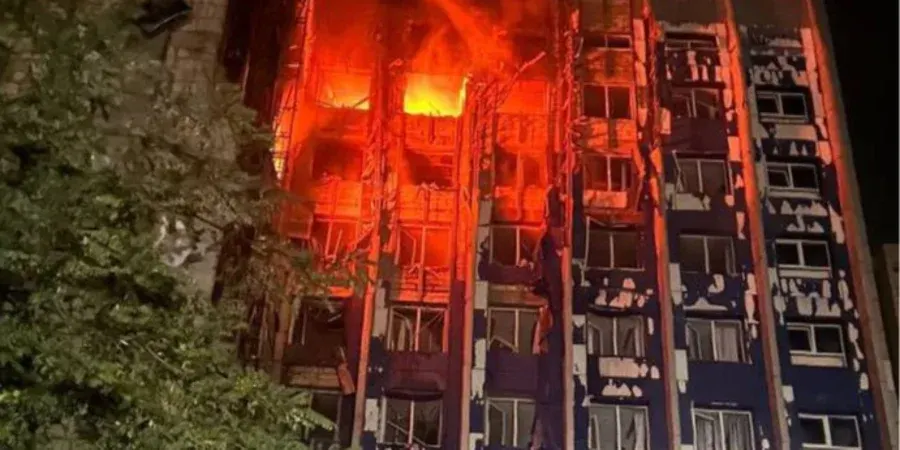 Одеса під нічною атакою: пошкоджено адмінбудівлю, без світла понад 178 тисяч родин