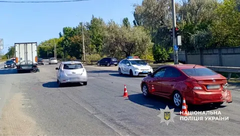 Під Одесою зіткнулися п'ять автівок: рух об'їзною ускладнено